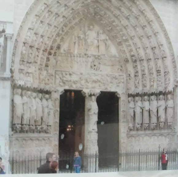 Meet your Posher, Melissa - Picture 4 of 7